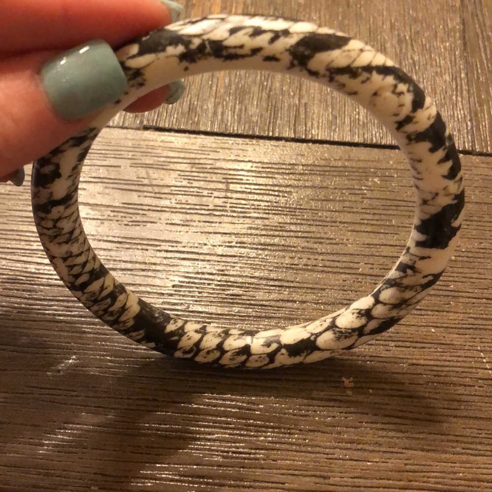 Snakeskin Key ring! - Picture 2 of 4